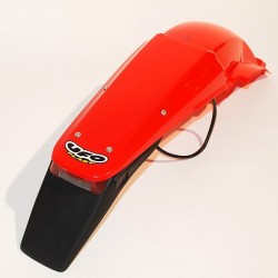 Guardabarros trasero con piloto UFO Honda rojo HO03697-070