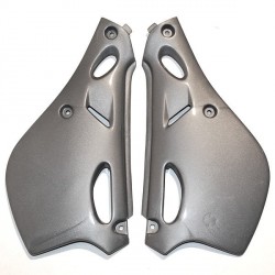 Paneles laterales traseros UFO KTM plata KT03052-340